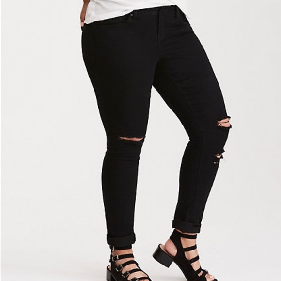 torrid Denim - TORRID CLASSIC SKINNY JEAN - DISTRESSED BLACK WASH